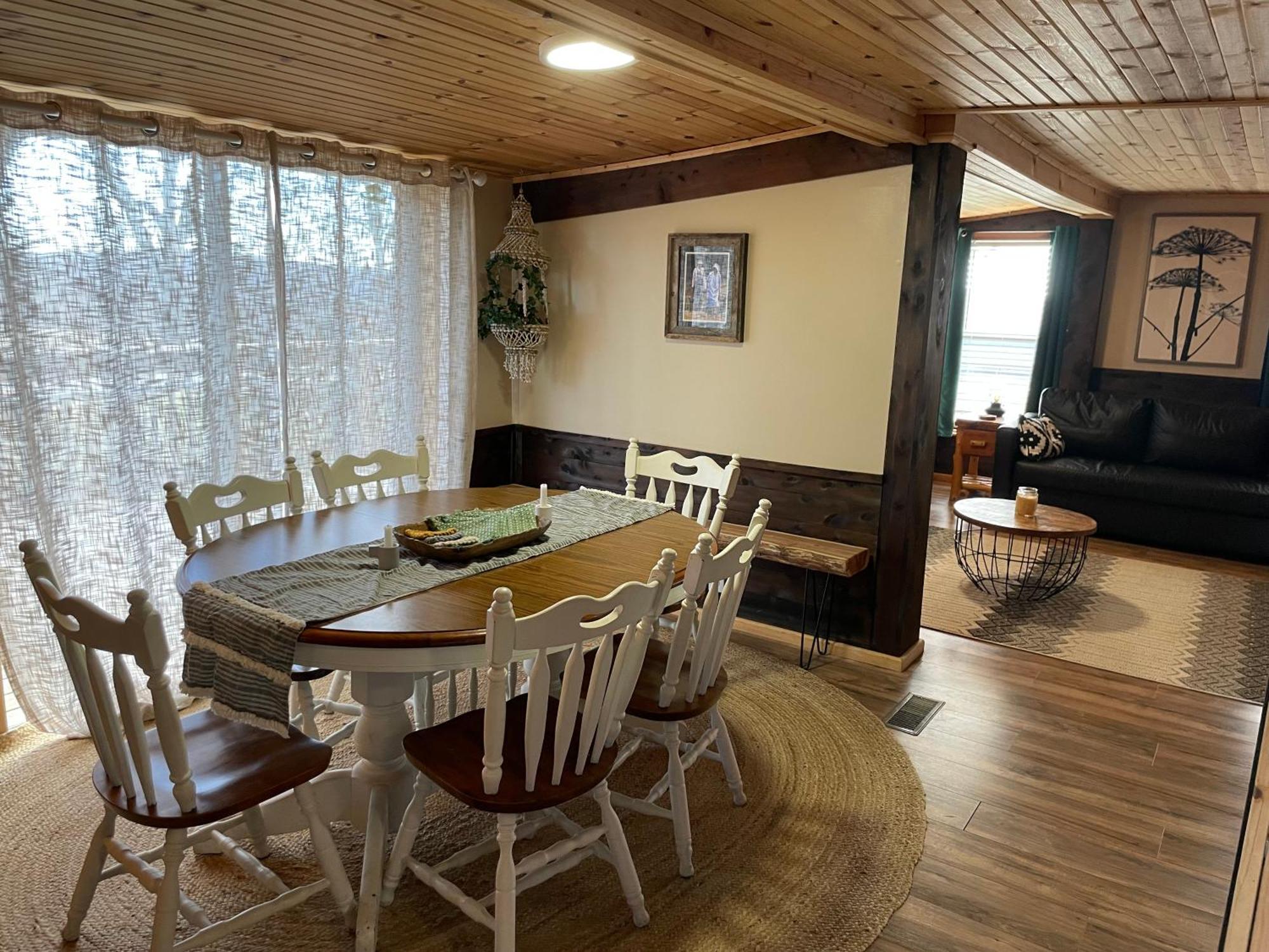 Butterfly Ridge Cabin - At The Top Of The Canyon Jasper Экстерьер фото
